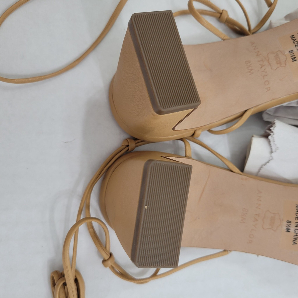 NWOT Ann Taylor Women's Knotted Leather Strappy Sandals Beige Size 8.5 - Picture 8 of 13